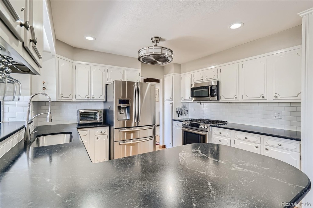 7105 Dover Way, Arvada — photo 9